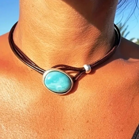 Black Obsidian Choker - Picture 3 of 6